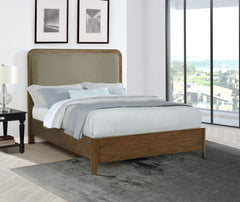 Cama tapizada Maderia de 57 pulgadas en color nogal