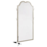 Espejo de pie Evangeline Length con luz LED en roble plateado
