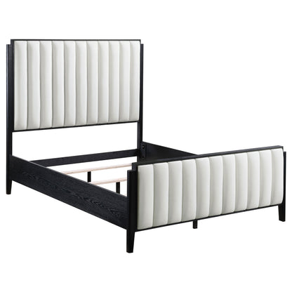 Cama tapizada Brookmead de 60 pulgadas, color negro