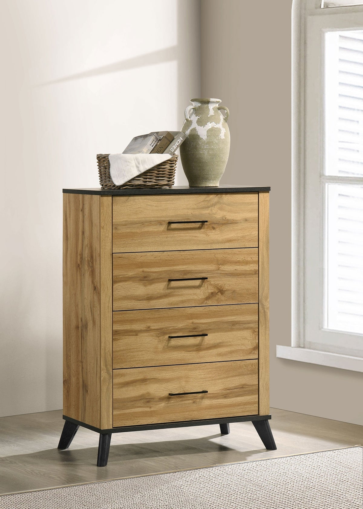 Cómoda de dormitorio Kaywood de 4 cajones en pino natural