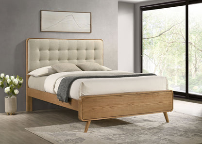 Cama de plataforma Robyn Wood en nogal oscuro