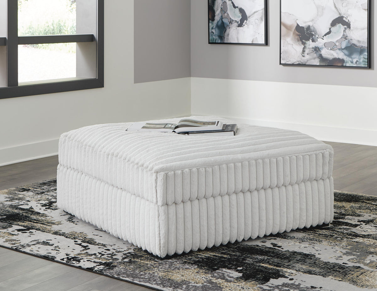 seccional Stupendous 4PC & Oversized Accent Otomana Set