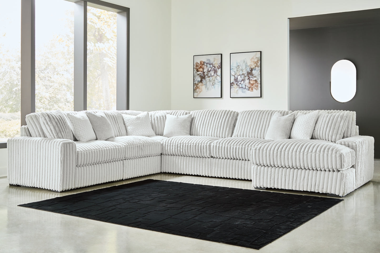 Stupendous 6-Piece Sectional with Chaise