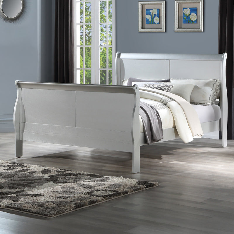 Louis Philippe III Eastern King Bed - Platinum