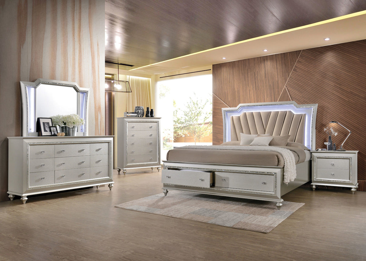 Kaitlyn LED Rectangular Mirror ‚Äì Sparkle, Style, and Sophistication