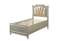 Cama tapizada Kaitlyn con LED