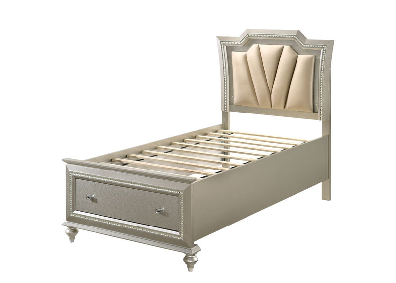 Cama tapizada Kaitlyn con LED