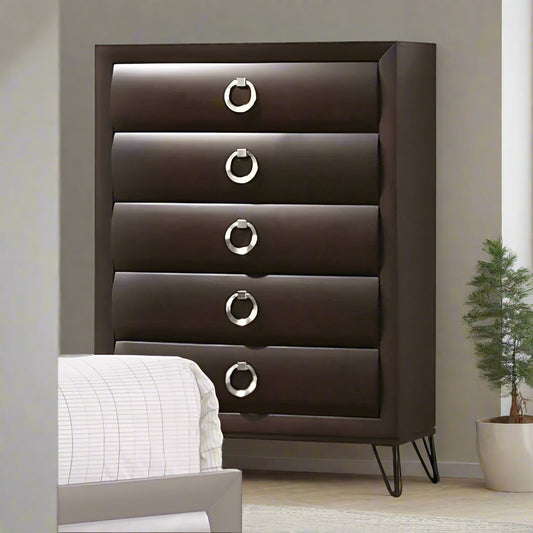 Tablita 5-Drawer Chest – Sleek Storage with Contemporary Flair