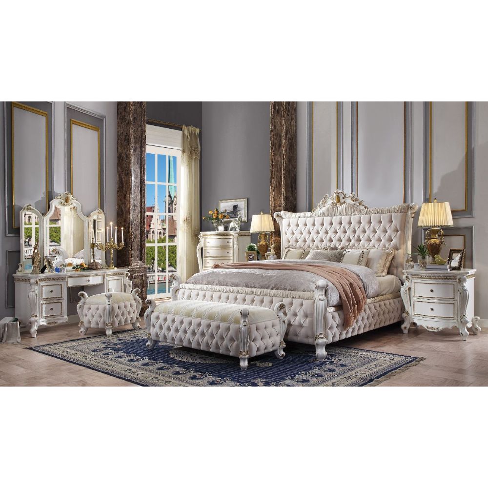 Cama Picardía tapizada con botones acolchados