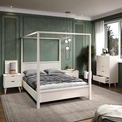 Canopy Bed in