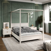 Canopy Bed in
