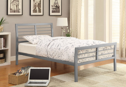 Cama abierta de metal Cooper color plata