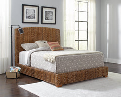 Cama con paneles de hojas de plátano Laughton color ámbar