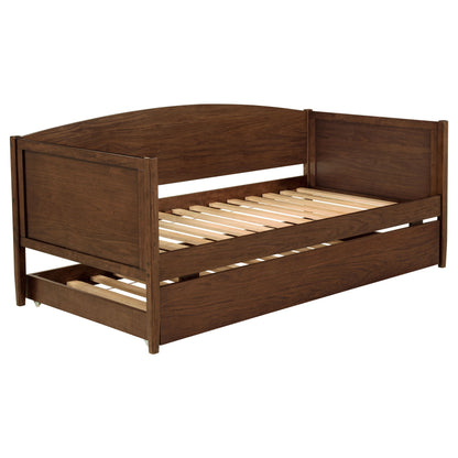 Bozeman Wood Daybed With Trundle Medium Walnut
