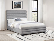 Cama Patricia de 58 pulgadas tapizada en bouclé gris