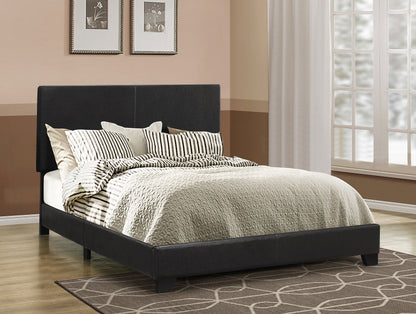 Cama tapizada en tela Dorian color crema