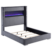 Cama Tisdall tapizada con visualizador de llamas