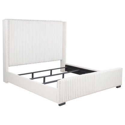 Cama tapizada Natasha de 65 pulgadas color crema