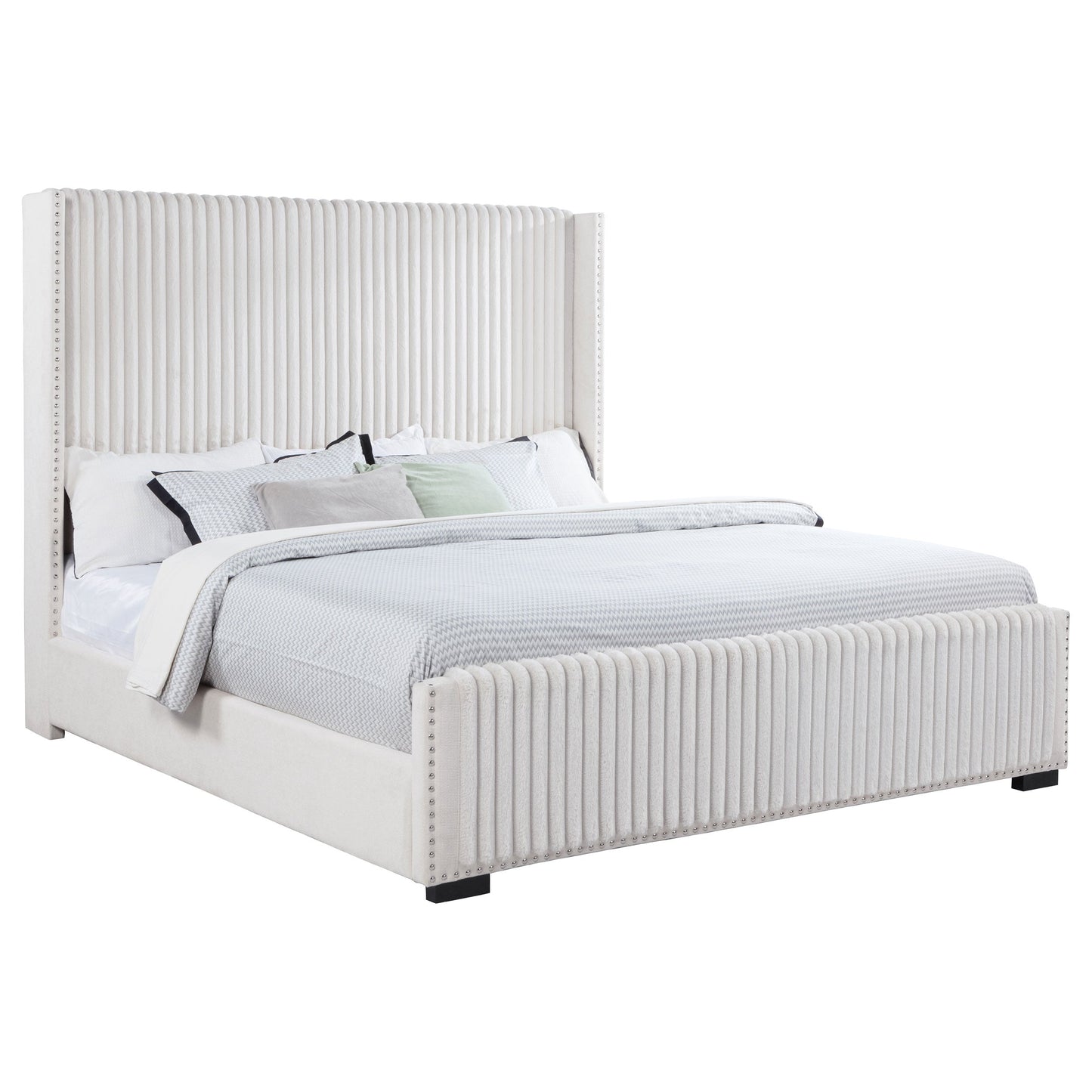 Cama tapizada Natasha de 65 pulgadas color crema
