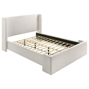 Cama de plataforma tapizada Alamosa Boucle blanca
