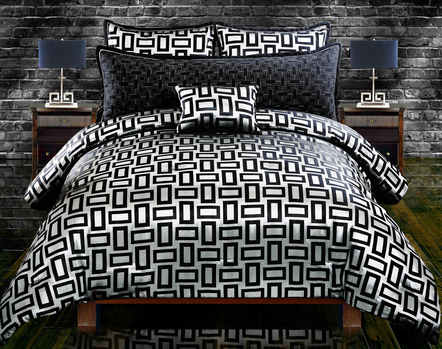 Kate Comforter Set