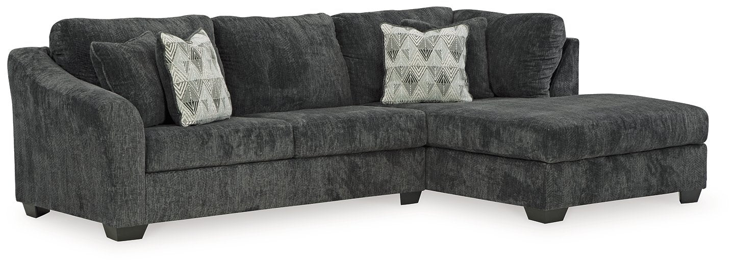 Biddeford Sectional with Chaise