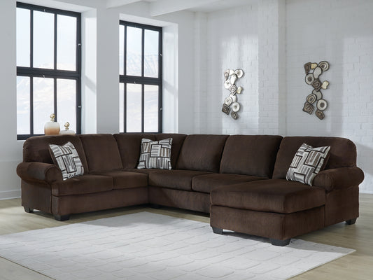 Landsings 3-Piece Sectional with Chaise