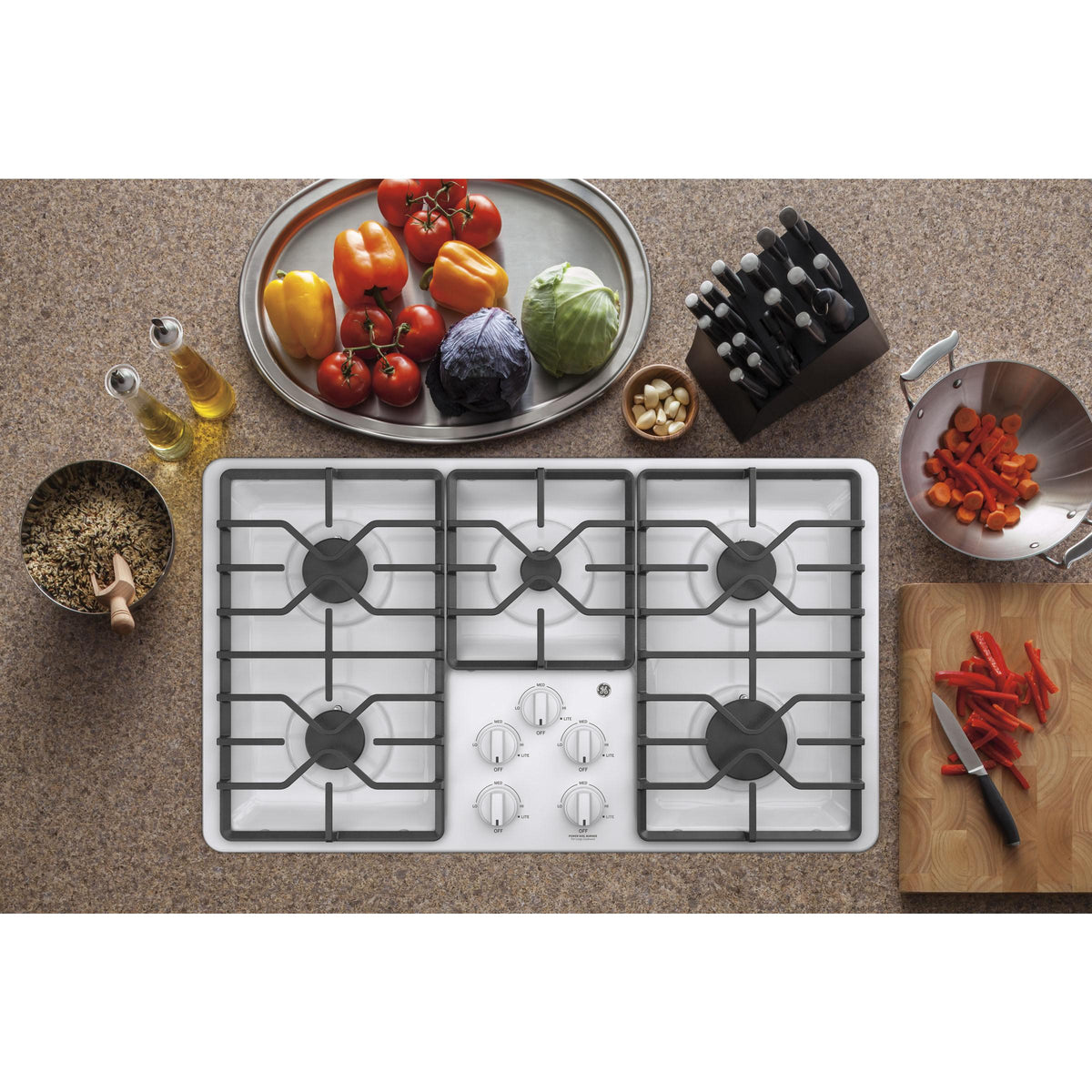  GE 36-inch Built-In Gas Cooktop with MAX Burner System JGP3036DLWW IMAGE 2