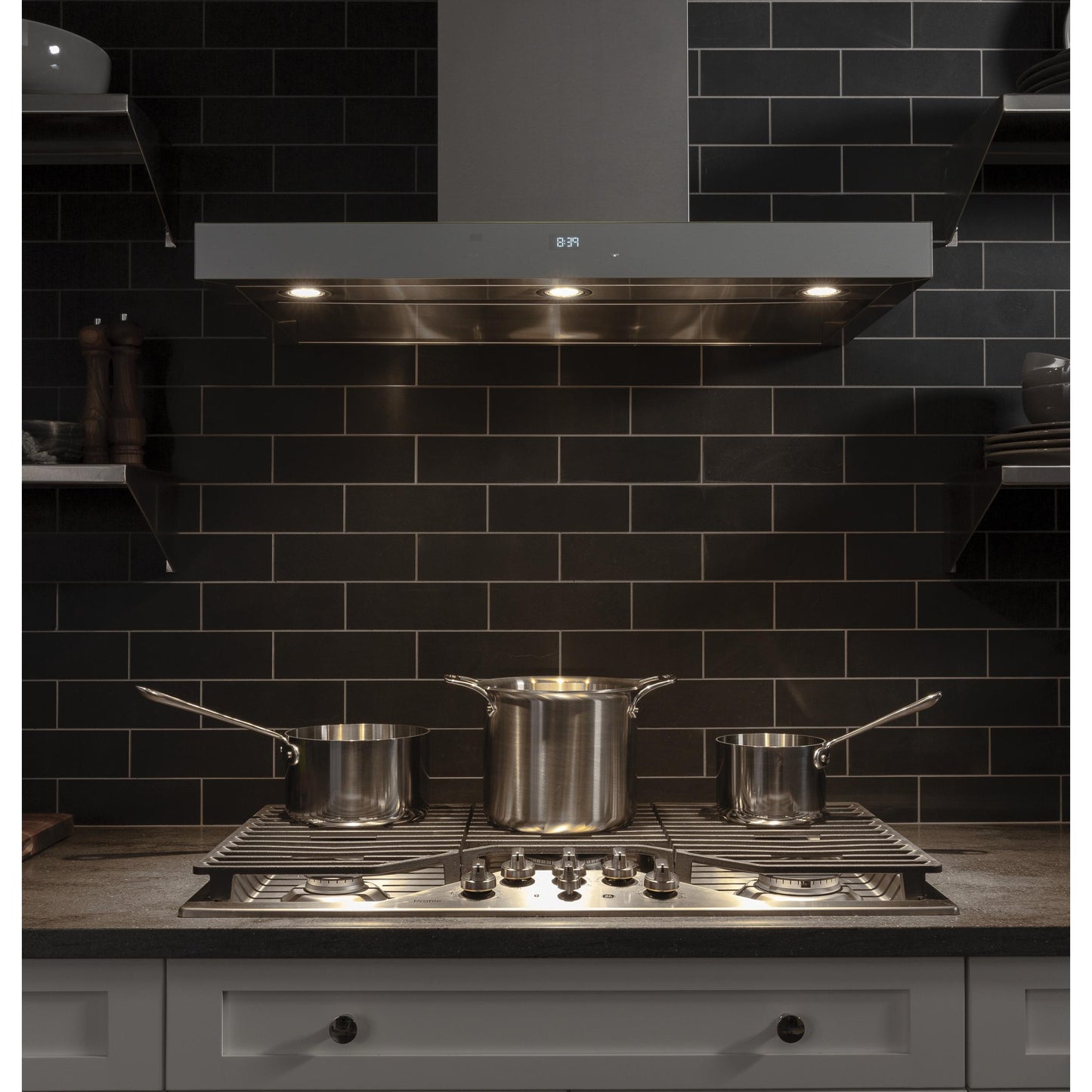  GE Profile 36-inch Built-In Gas Cooktop PGP9036SLSS IMAGE 7