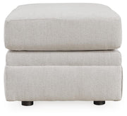 Maitelynn Ottoman