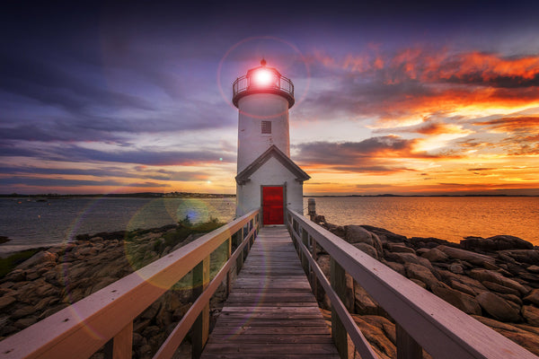 ''Light House'' Tempered Glass