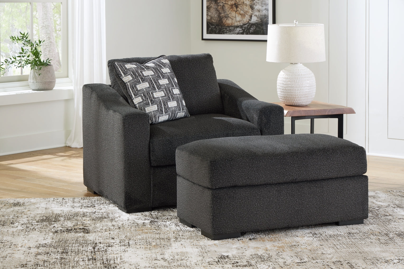 Wryenlynn Chair and Ottoman