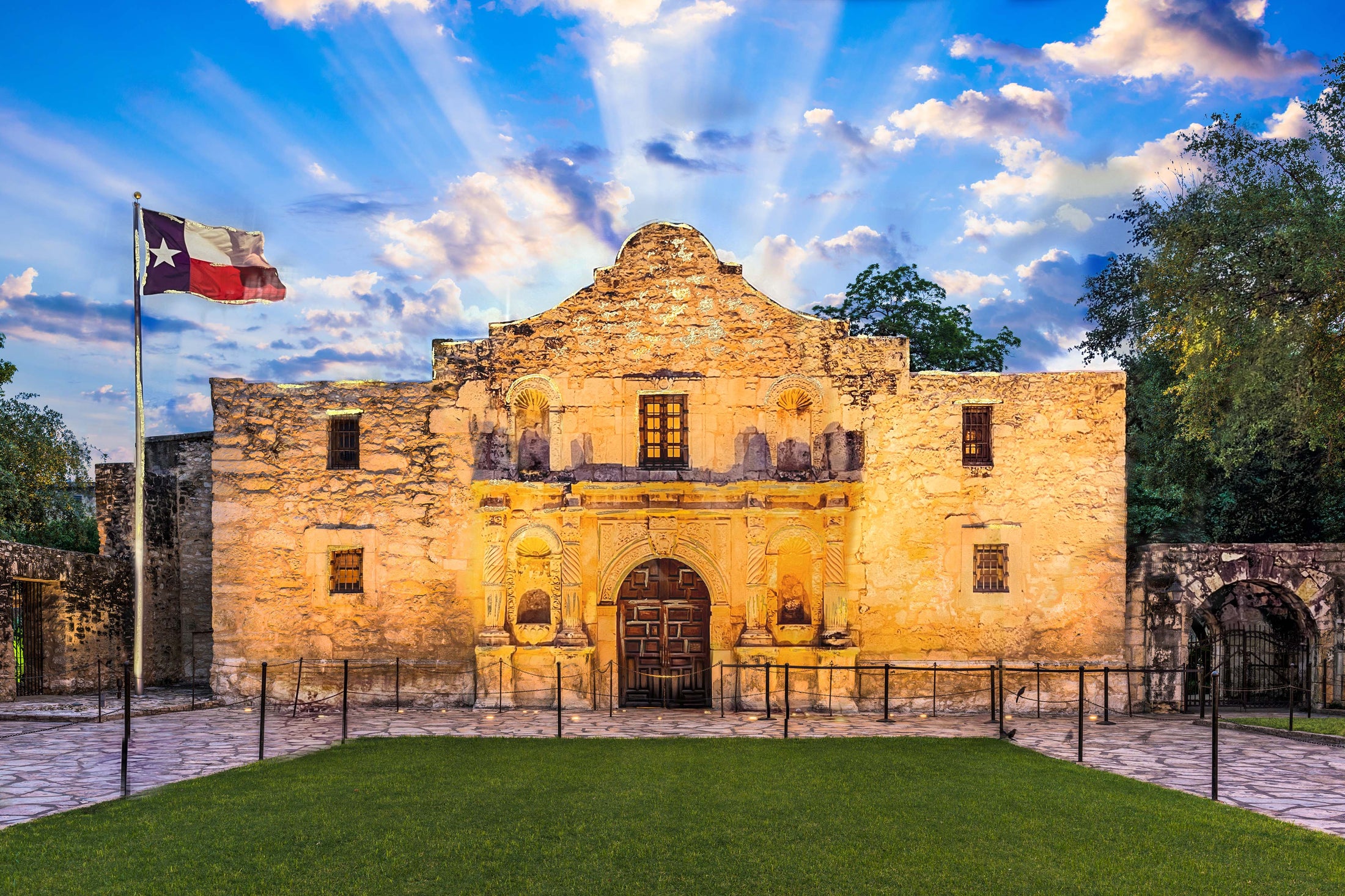''Alamo San Antonio TX'' Tempered Glass