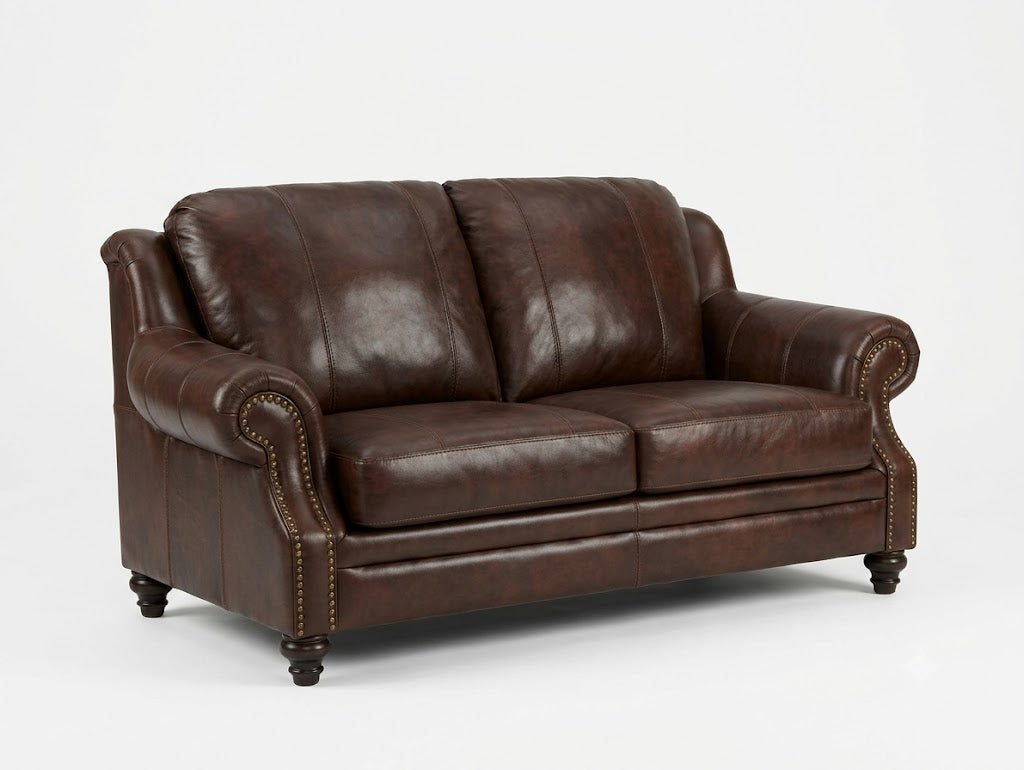 Princeton Traditional Leather Loveseat