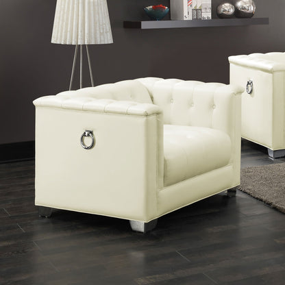 Sillón Chaviano tapizado con brazos articulados, color blanco perla