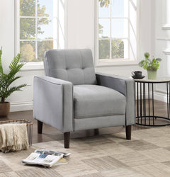 Sillón tapizado Bowen con brazos de riel y capitoné, color gris