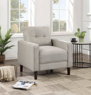 Sillón tapizado Bowen con brazos de riel y capitoné, color gris