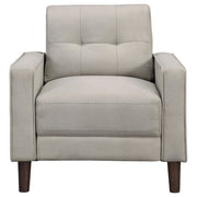 Sillón tapizado Bowen con brazos de riel y capitoné, color gris