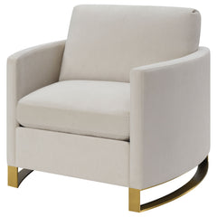 Sillón Corliss tapizado con brazos curvos en beige