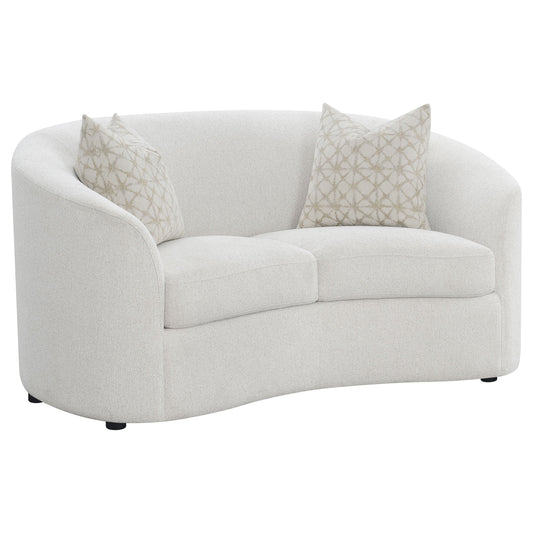 Loveseat Rainn Boucle tapizado con brazos inclinados color Latte