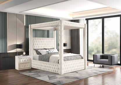 Annabelle Canopy Bed Ivory