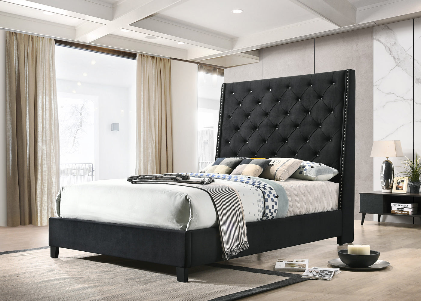Chantilly Bed Black