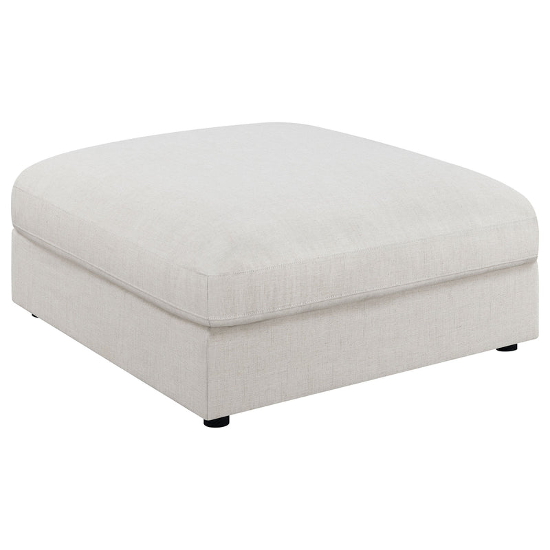 Otomana cuadrada tapizada Serene Beige