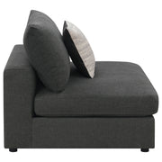 Silla Serene tapizada sin brazos en color beige