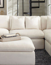 Silla Hobson tapizada sin brazos color marfil