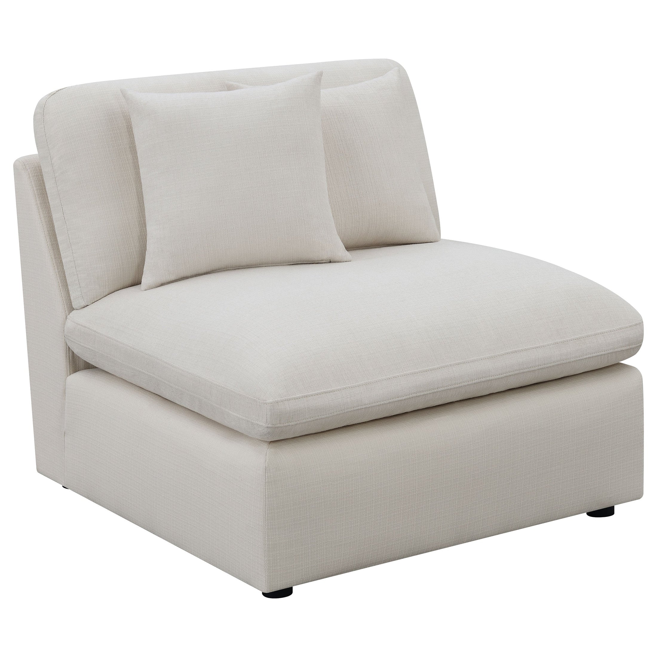 Silla Hobson tapizada sin brazos color marfil