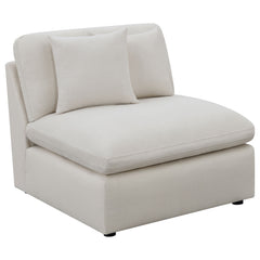 Silla Hobson tapizada sin brazos color marfil
