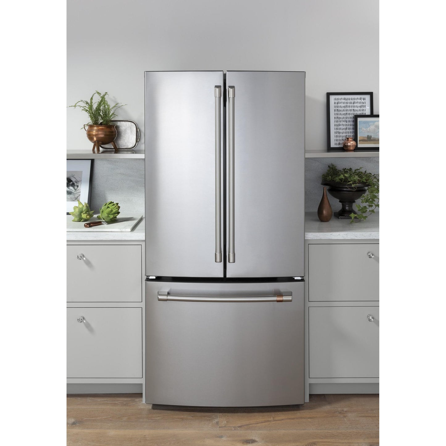  Café 33-inch, 18.6 cu. ft. Counter-Depth French 3-Door Refrigerator CWE19SP2NS1 IMAGE 6