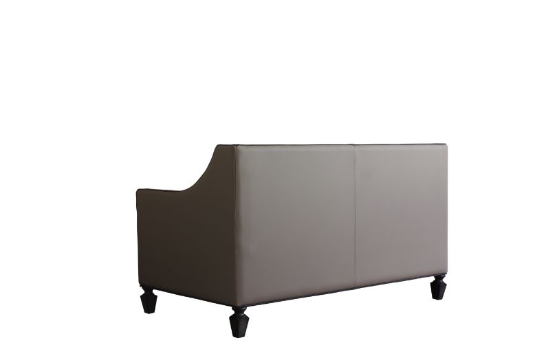 House Beatrice Loveseat W/3 Pillows