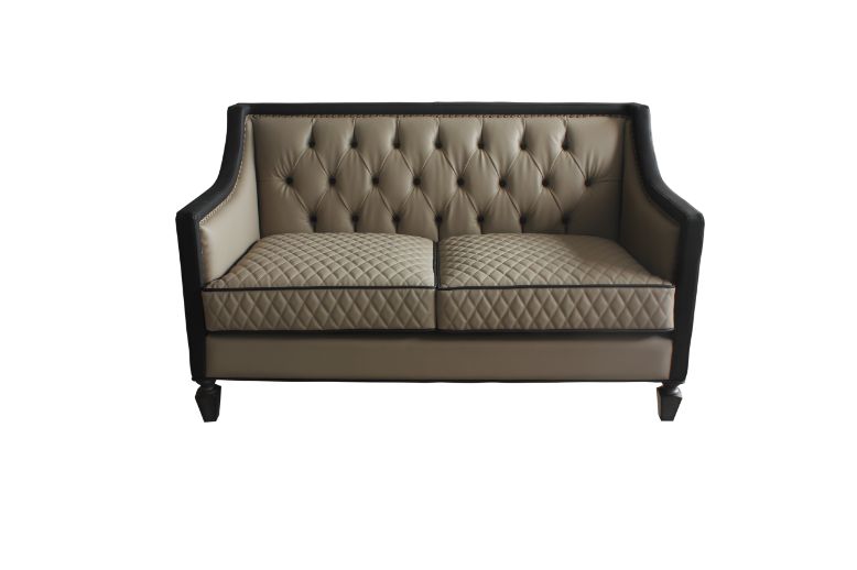 House Beatrice Loveseat W/3 Pillows